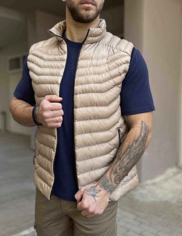 Ανδρικό μπεζ σκούρο αμάνικο μπουφάν καπιτονέ 3417S φωτογραφία